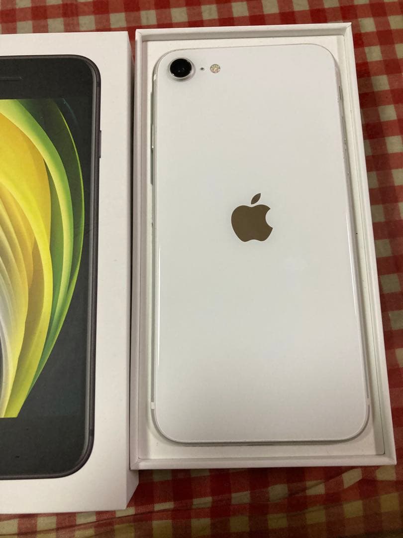 Apple iPhone SE (第2世代) 64GB ホワイト 本体