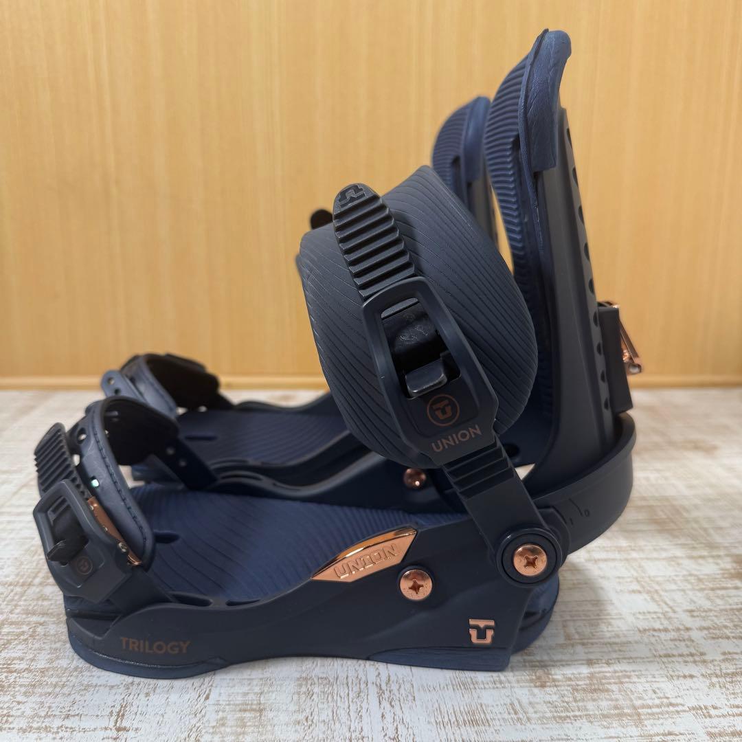未使用　UNION TRILOGY スノボ ビンディング Mサイズ スノーボード