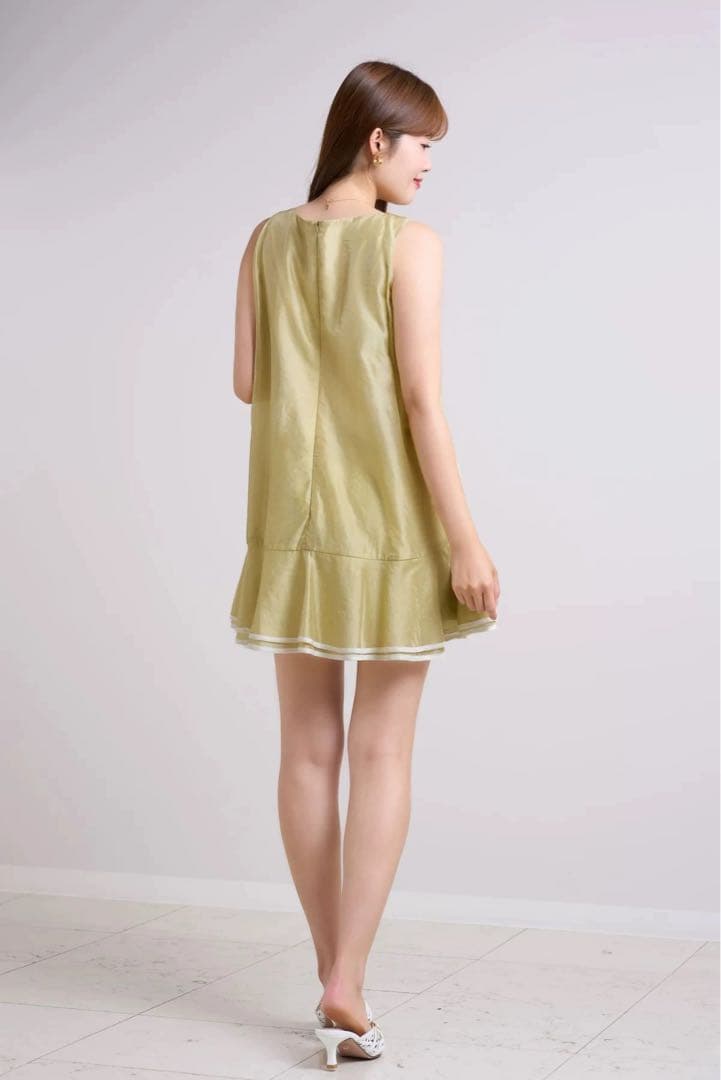 ワンピース herlipto Bicolor-Trim Flared Romper ワンピース herlipto