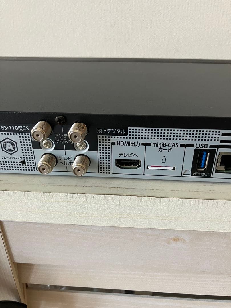 TOSHIBA 東芝 REGZA レグザ　ブルーレイレコーダー DBR-T101