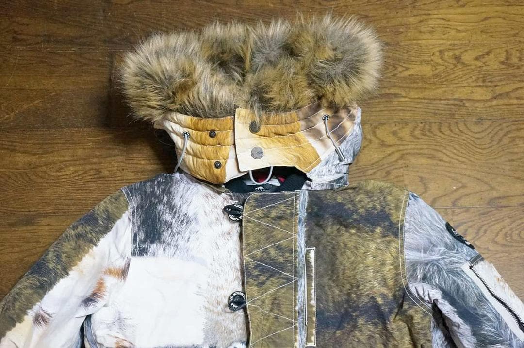 マウンテンロックスター MRS N-2B型ジャケット S アニマル柄