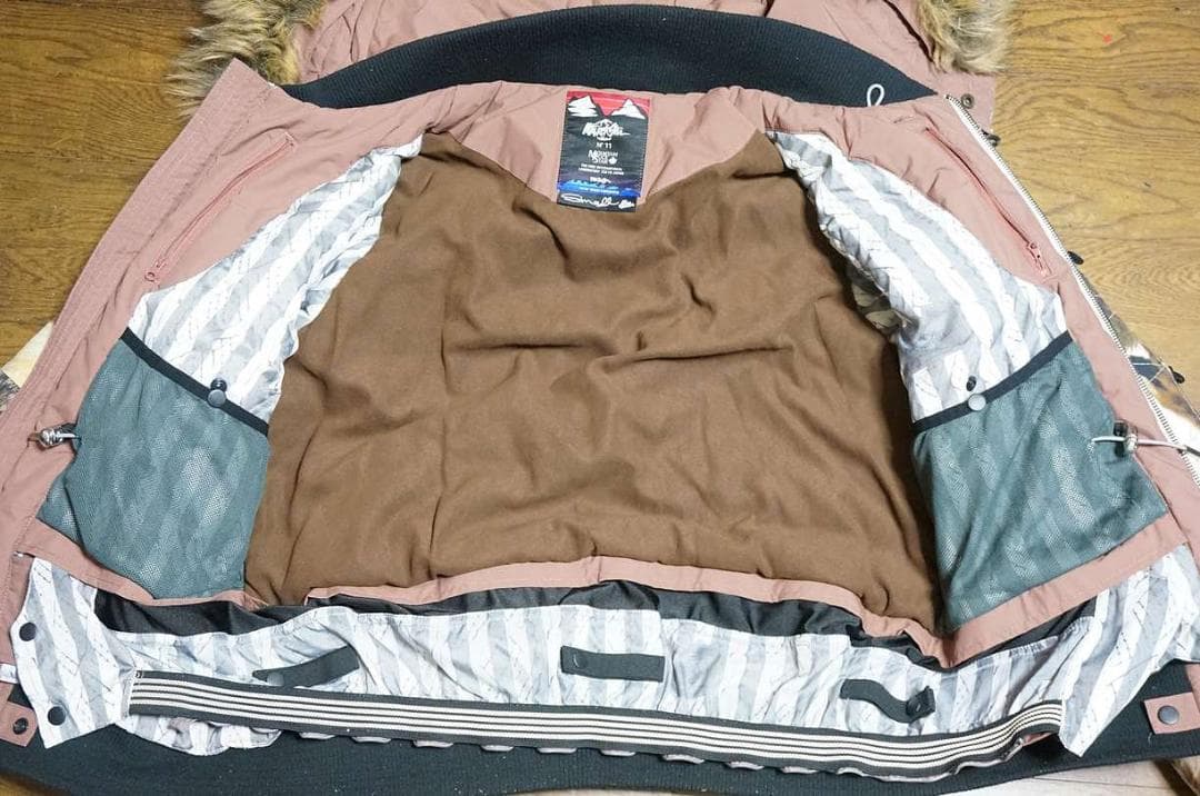 マウンテンロックスター MRS N-2B型ジャケット S アニマル柄