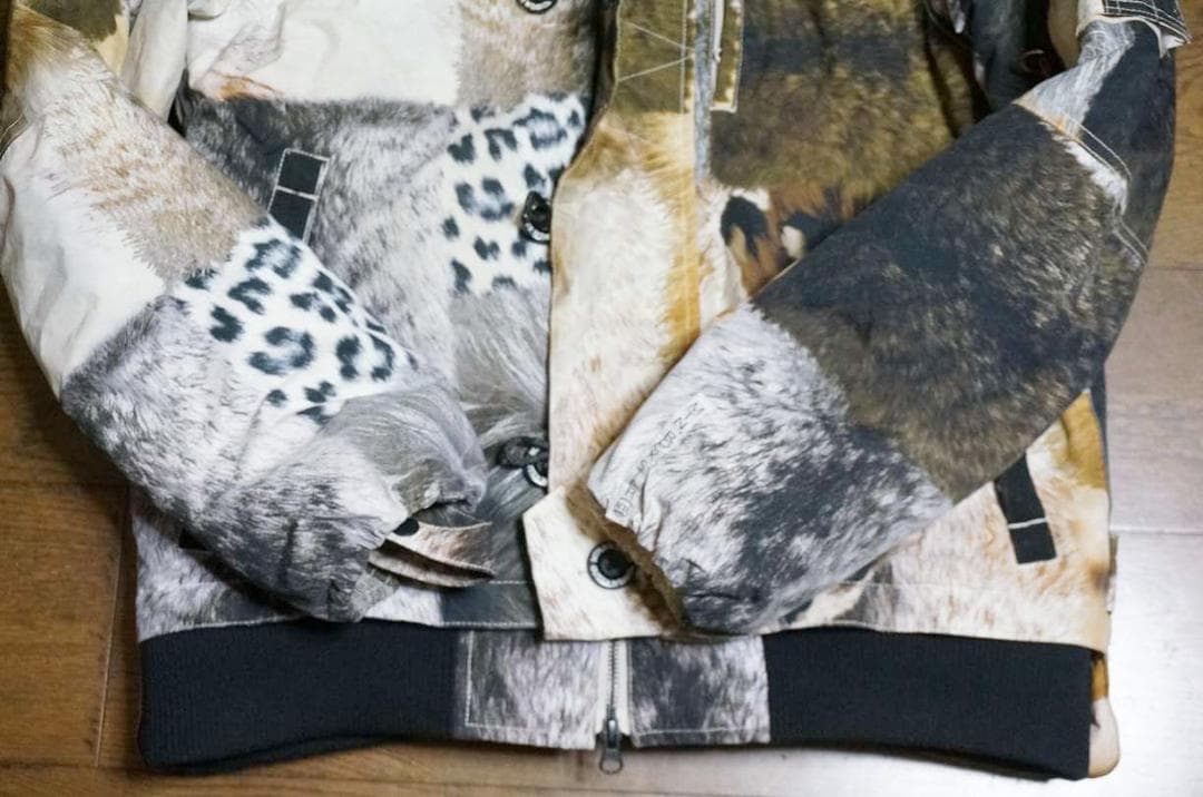 マウンテンロックスター MRS N-2B型ジャケット S アニマル柄