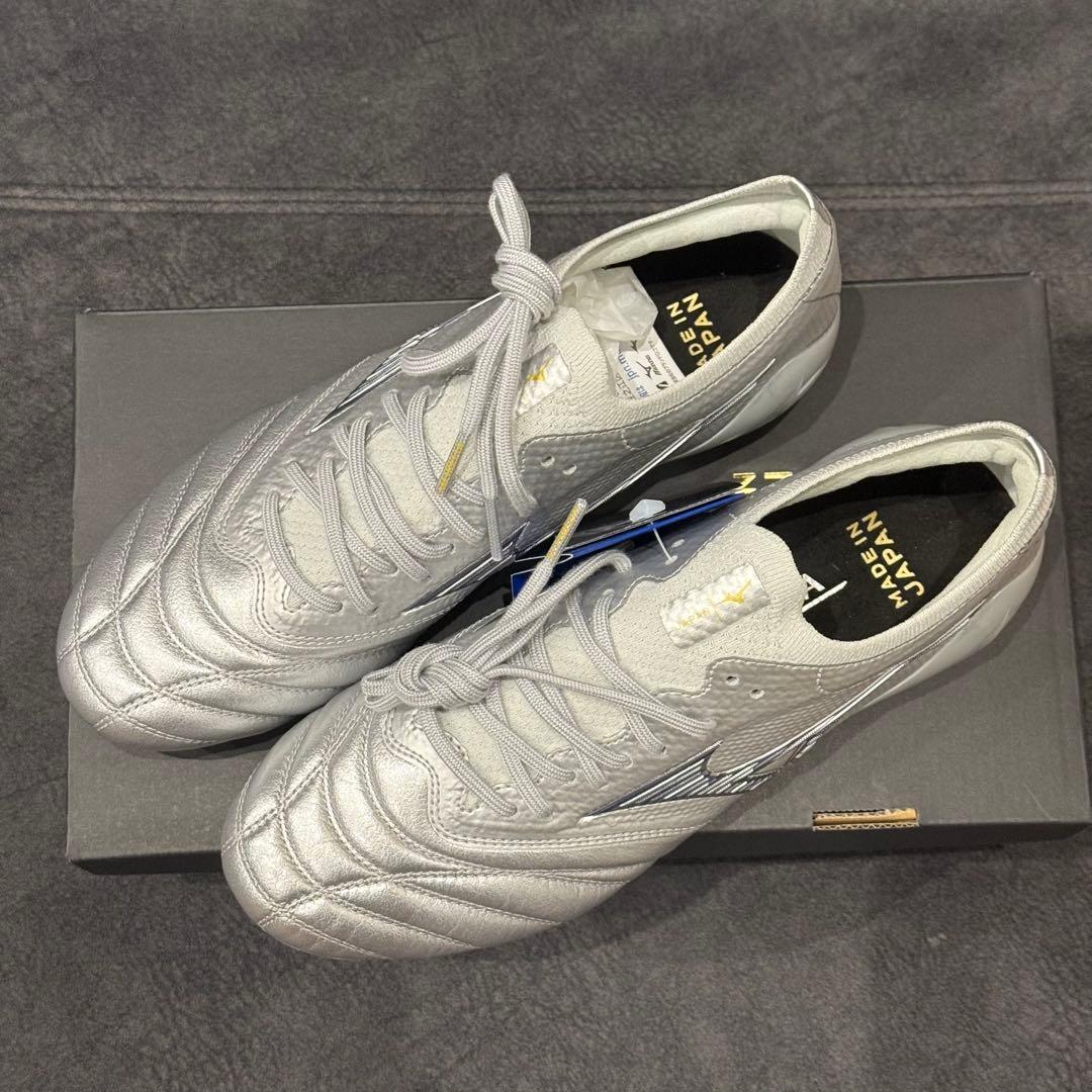 新品・未使用：モレリアネオIV β JAPAN ギャラクシーシルバー 23.5