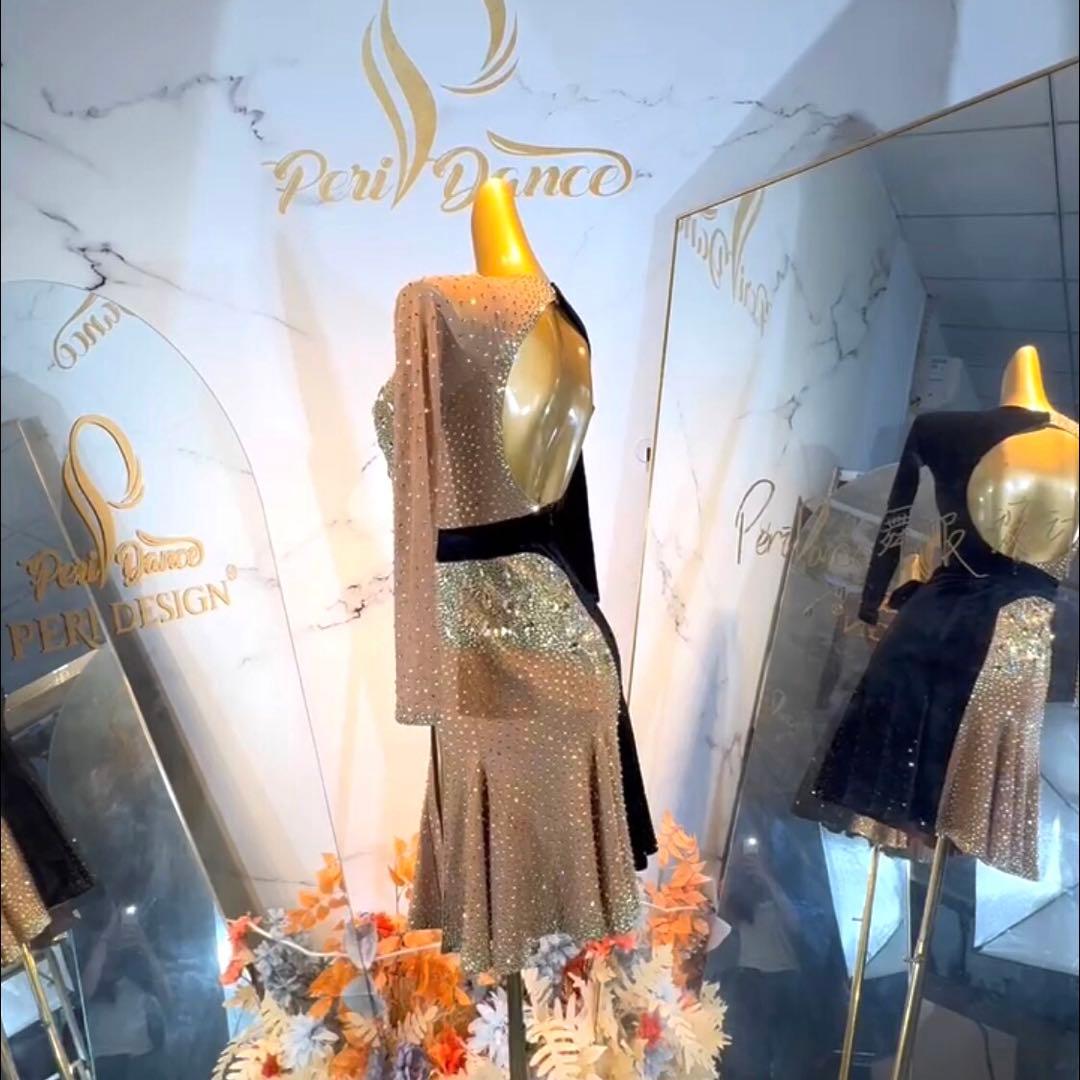 社交ダンスドレス　競技ダンス　ラテンドレス試合