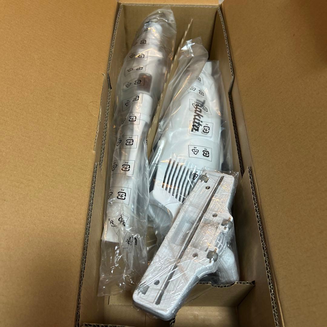 Makita CL282FD ハンディクリーナー 18Vサイクロン付き