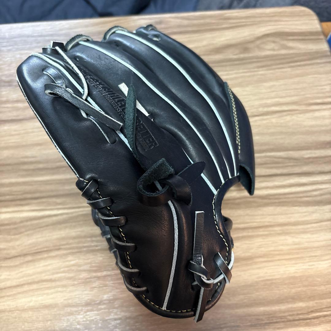 Under Armour 軟式グローブ 131800 黒