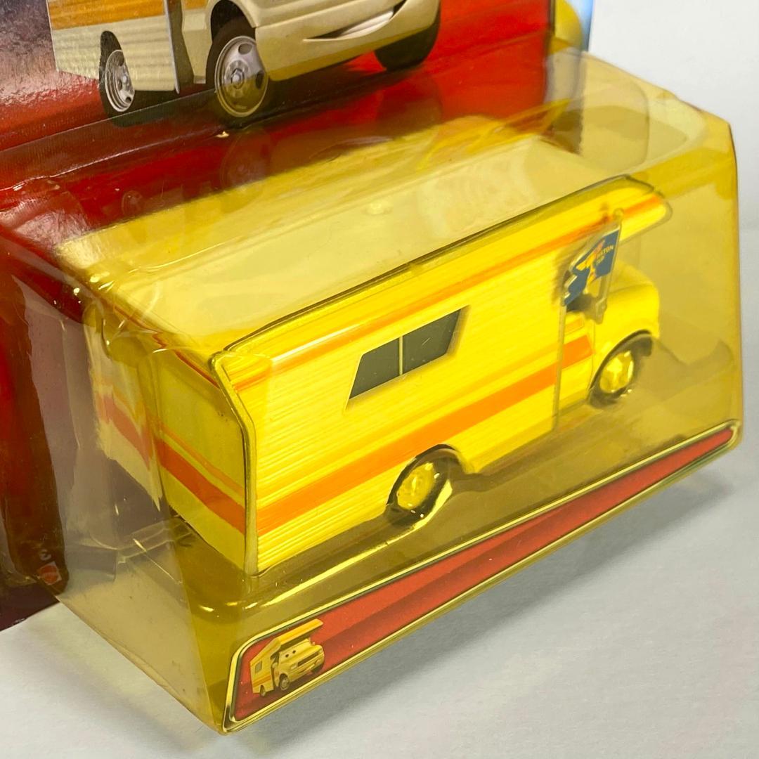 【激レア】カーズ　キャンピングカー LARRY CAMPER　マテル LAR01