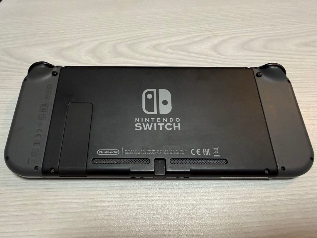 Nintendo Switch グレー 本体 ドック付き　中古