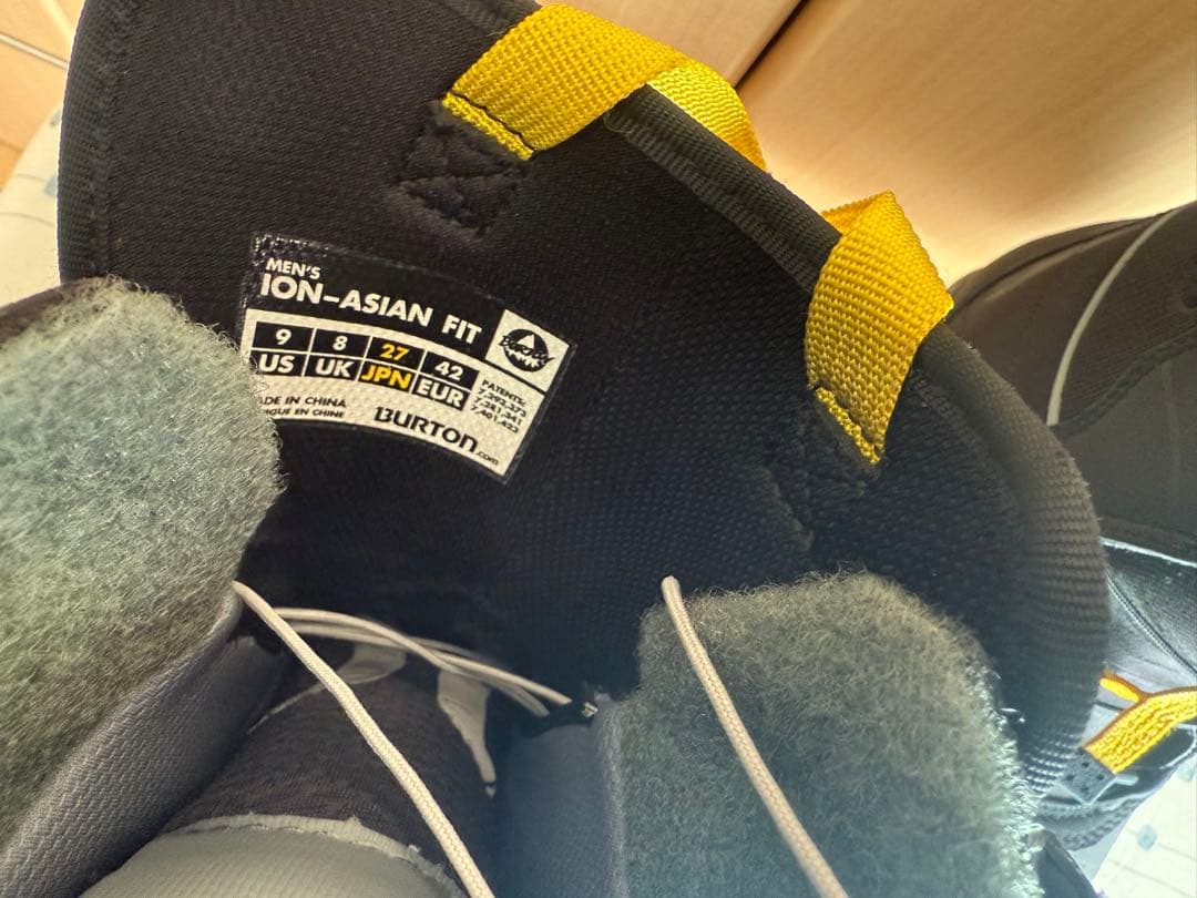 BURTON ION アジアンフィット PIRELLI 27.0cm 軽量