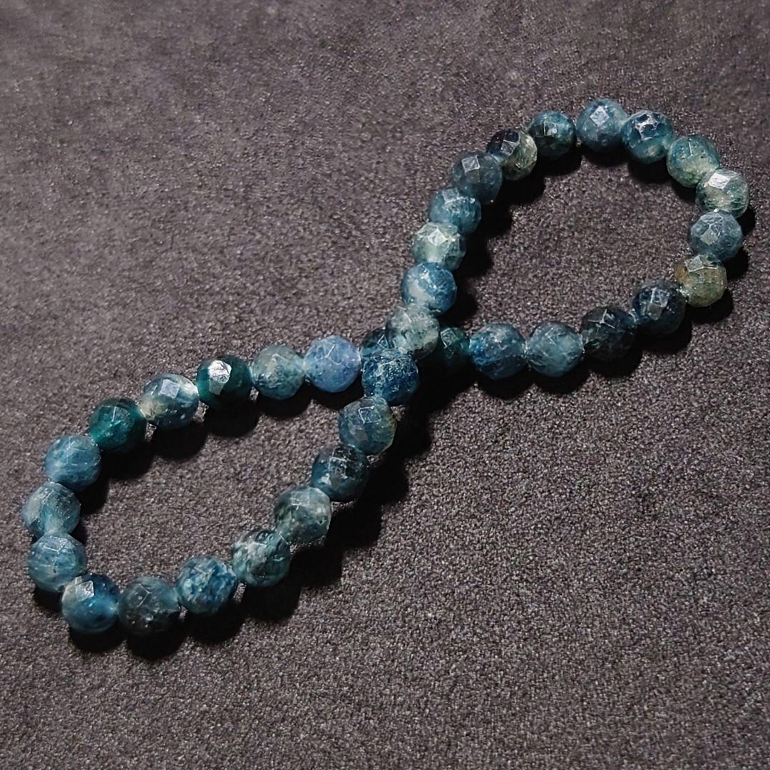 ☆(のぶ様専用！)インディゴライトトルマリン カット 5ミリブレス(珍品