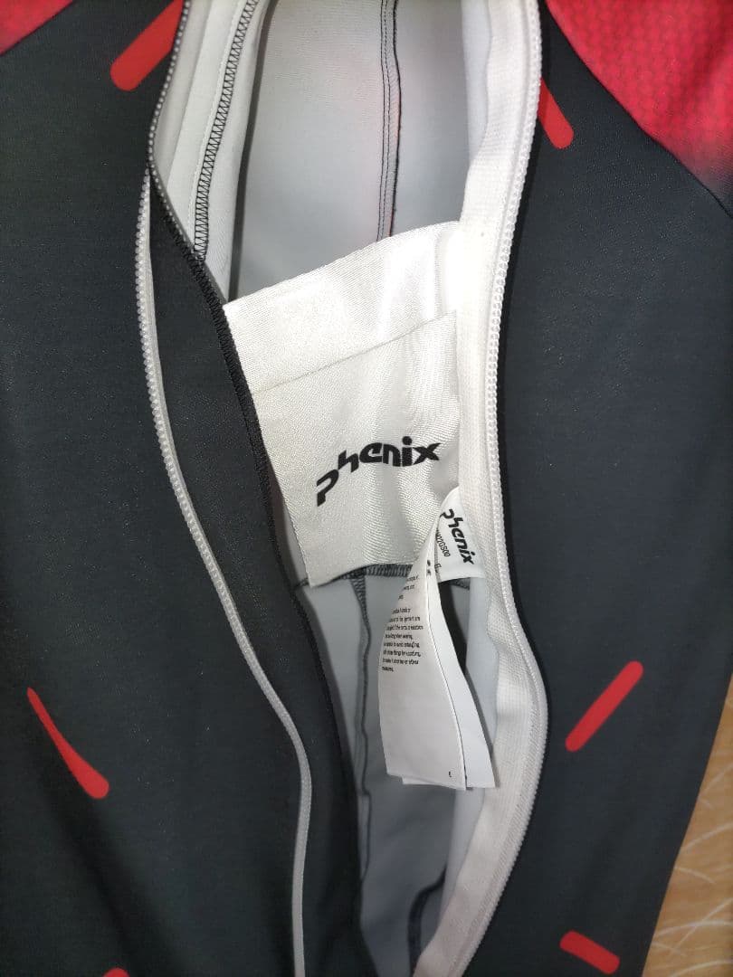 新品タグ無し未使用保管品 Phenix フェニックス Fis対応 GSワンピース