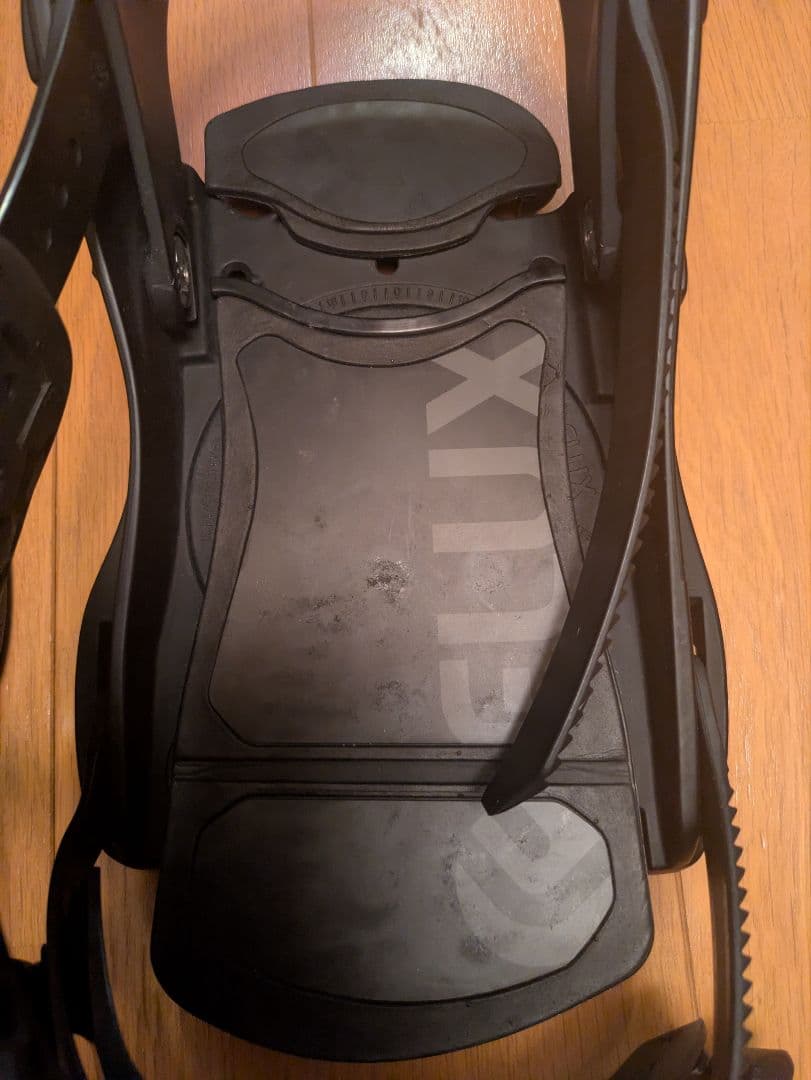 Flux ビンディング Sサイズ Pennywiseモデル