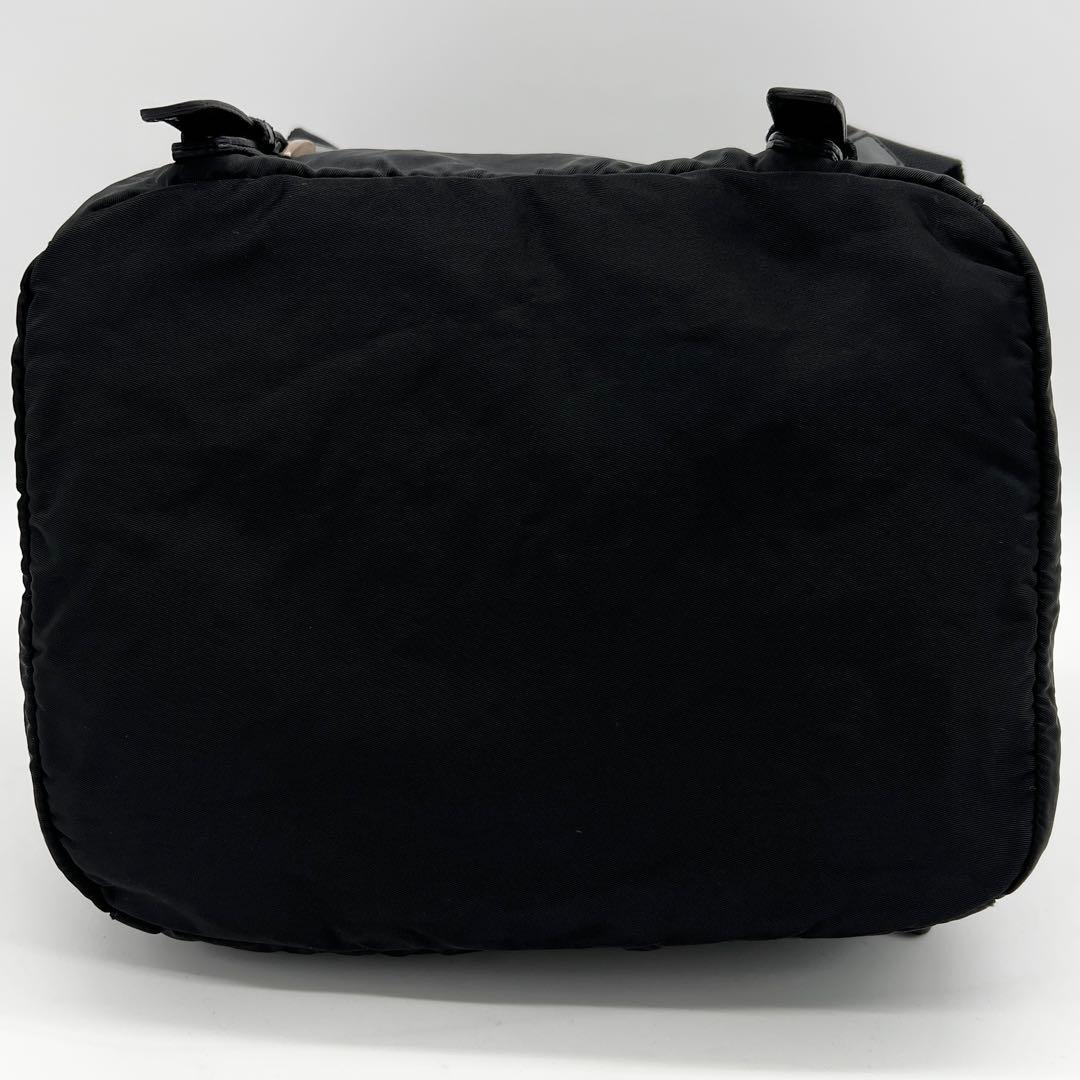 【希少美品✨】 プラダ 巾着リュック バックパック 三角ロゴ ブラック 黒