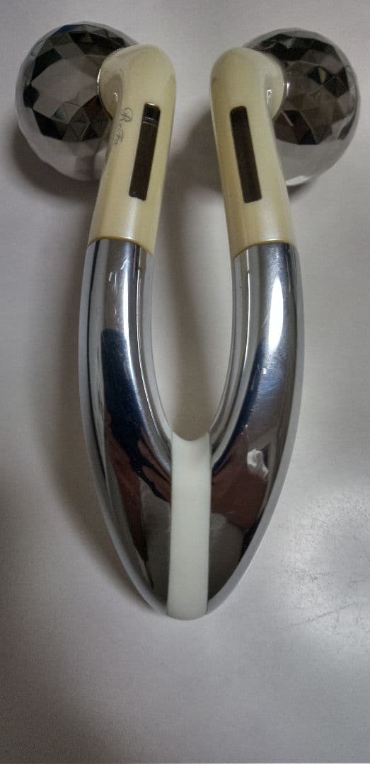 美顔ローラー　Refa「リファアクティブ」