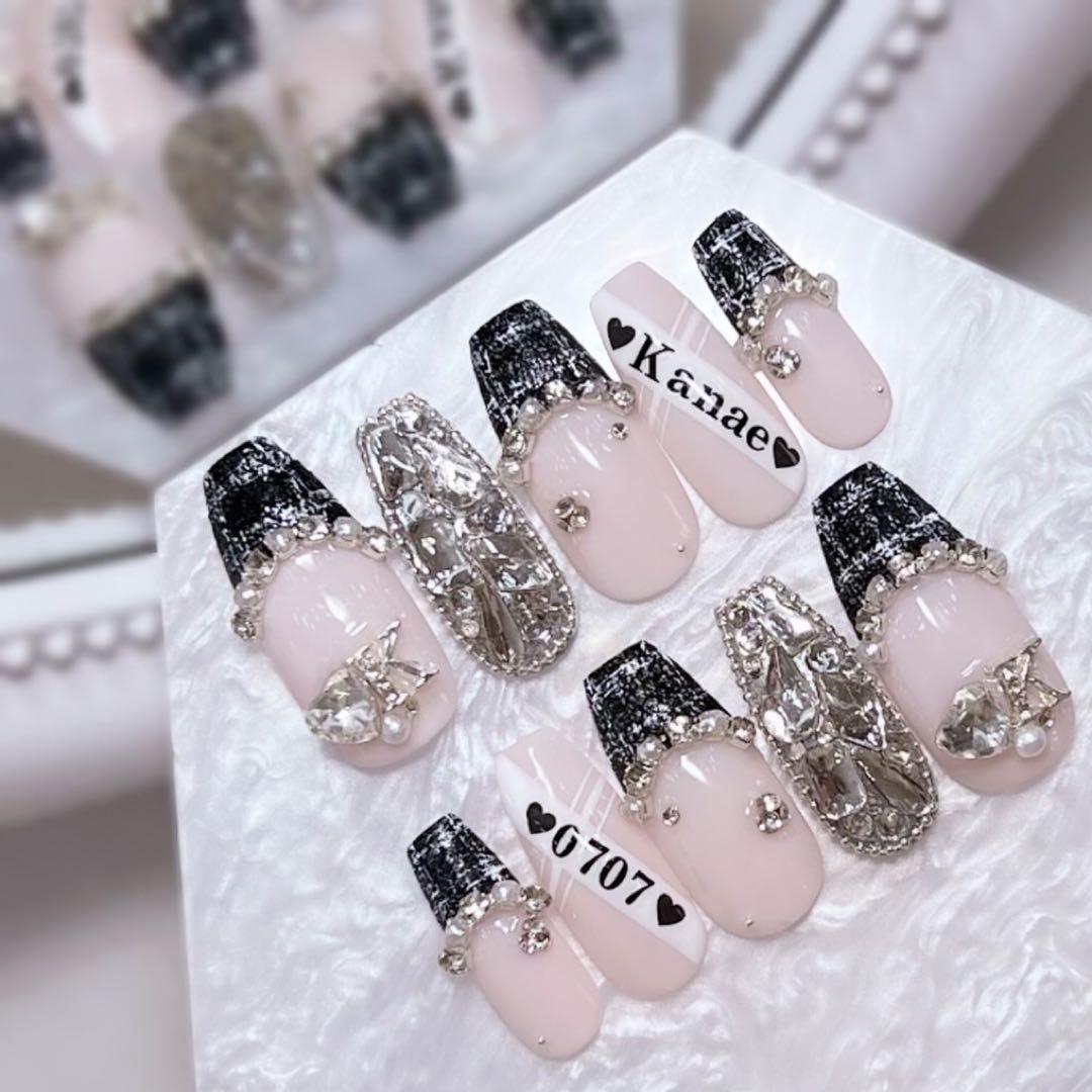 ネイルチップ 量産型 ちゅるん ハート ツイード 黒ネイル スナ系