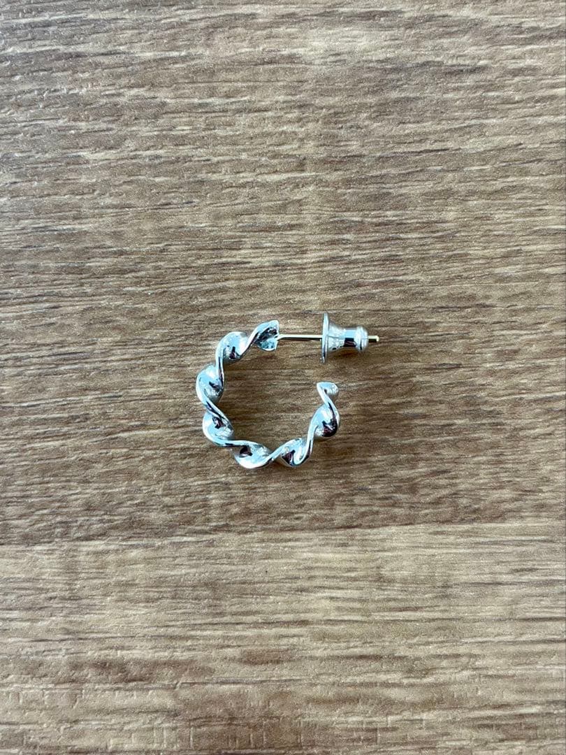 CAREERING WACKOMARIA ピアス