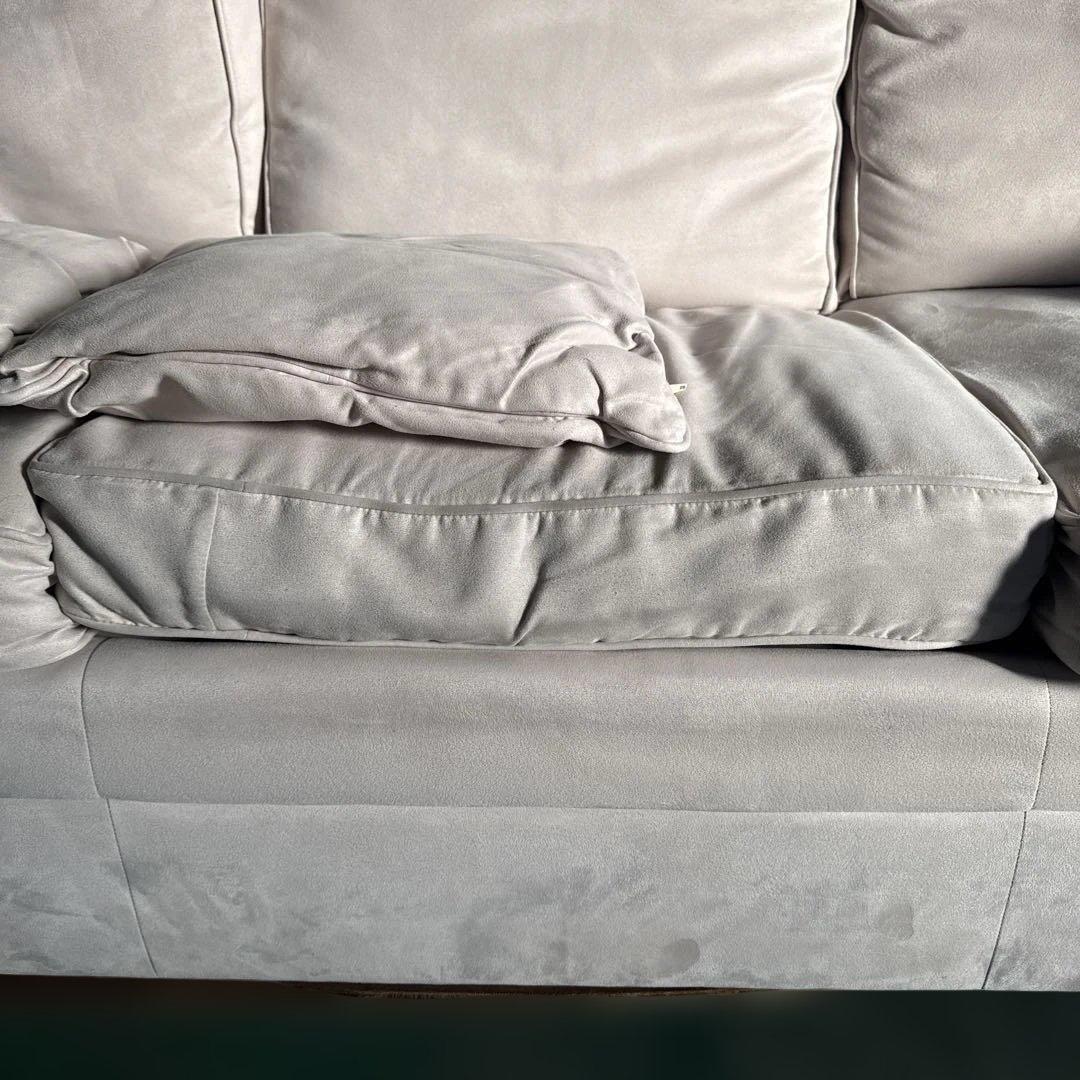 ★ 白い3人掛けソファー インテリア 家具 クッション付き 格安