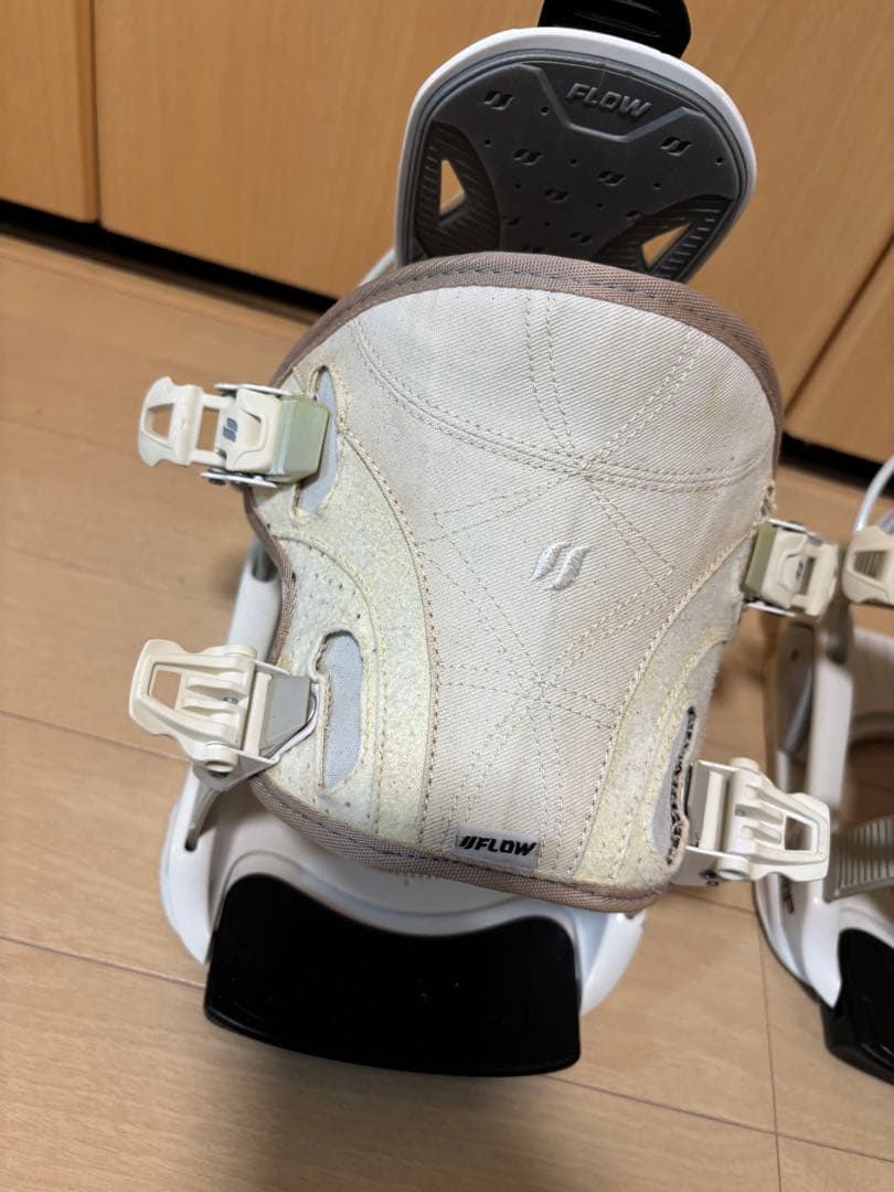 flow amp スノーボード ビンディング