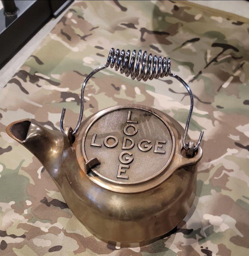 クロスワードロッジ LODGE MADE IN USA ケトル Lodge Cast Iron | USA