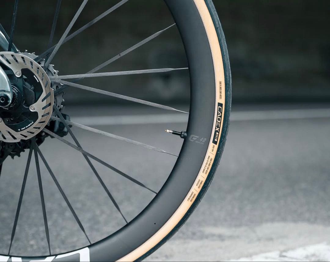 セール中‼️Jayco プロ支給品　Cadex Aero 30c