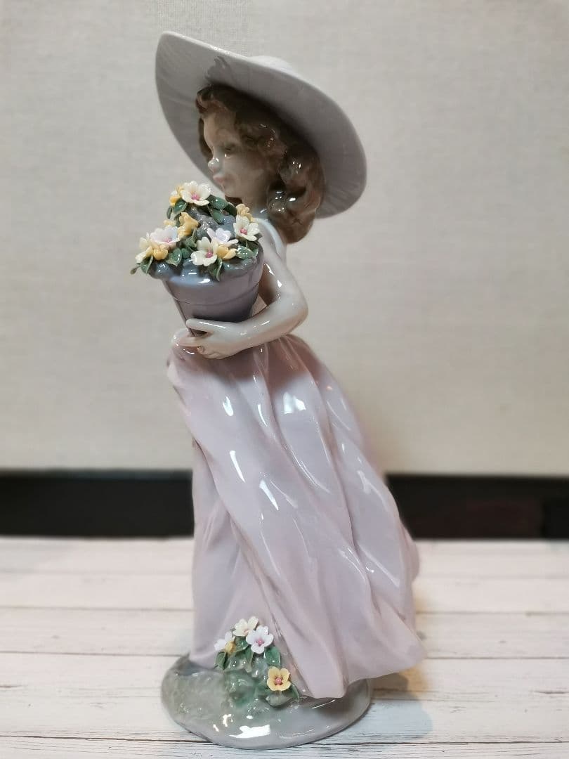 リヤドロ No.7676 夢がかなって ☆限定品☆廃盤☆美品☆ - メルカリ