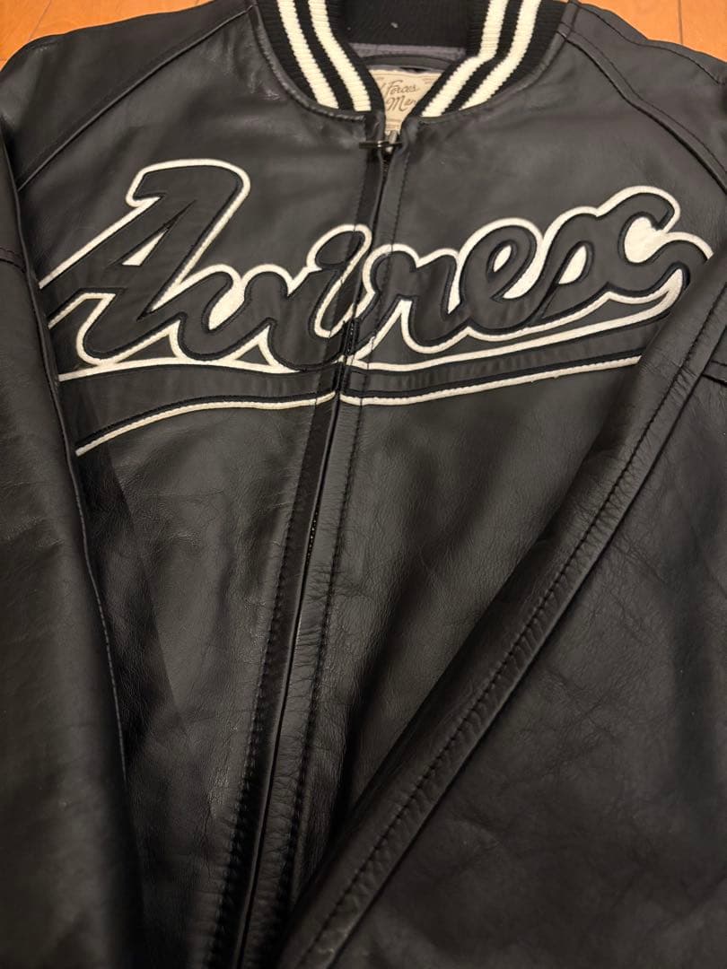 激レア Avirex レザー スタジャン M ブラック