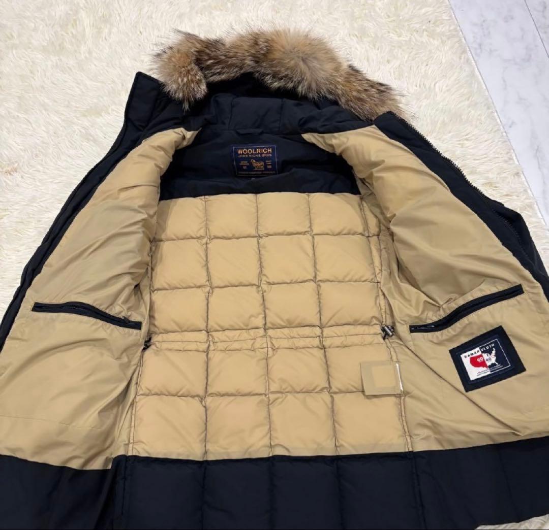 美品　WOOLRICH ウールリッチ　ダウンジャケット
