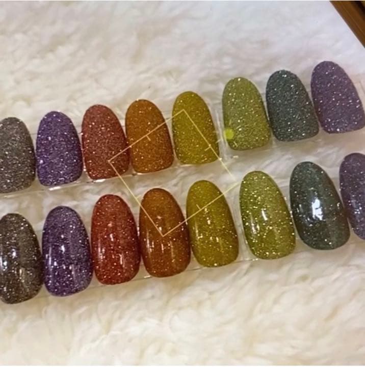 韓国直輸入kirakiraフラッシュラメ 2.5g×9色ケース入り