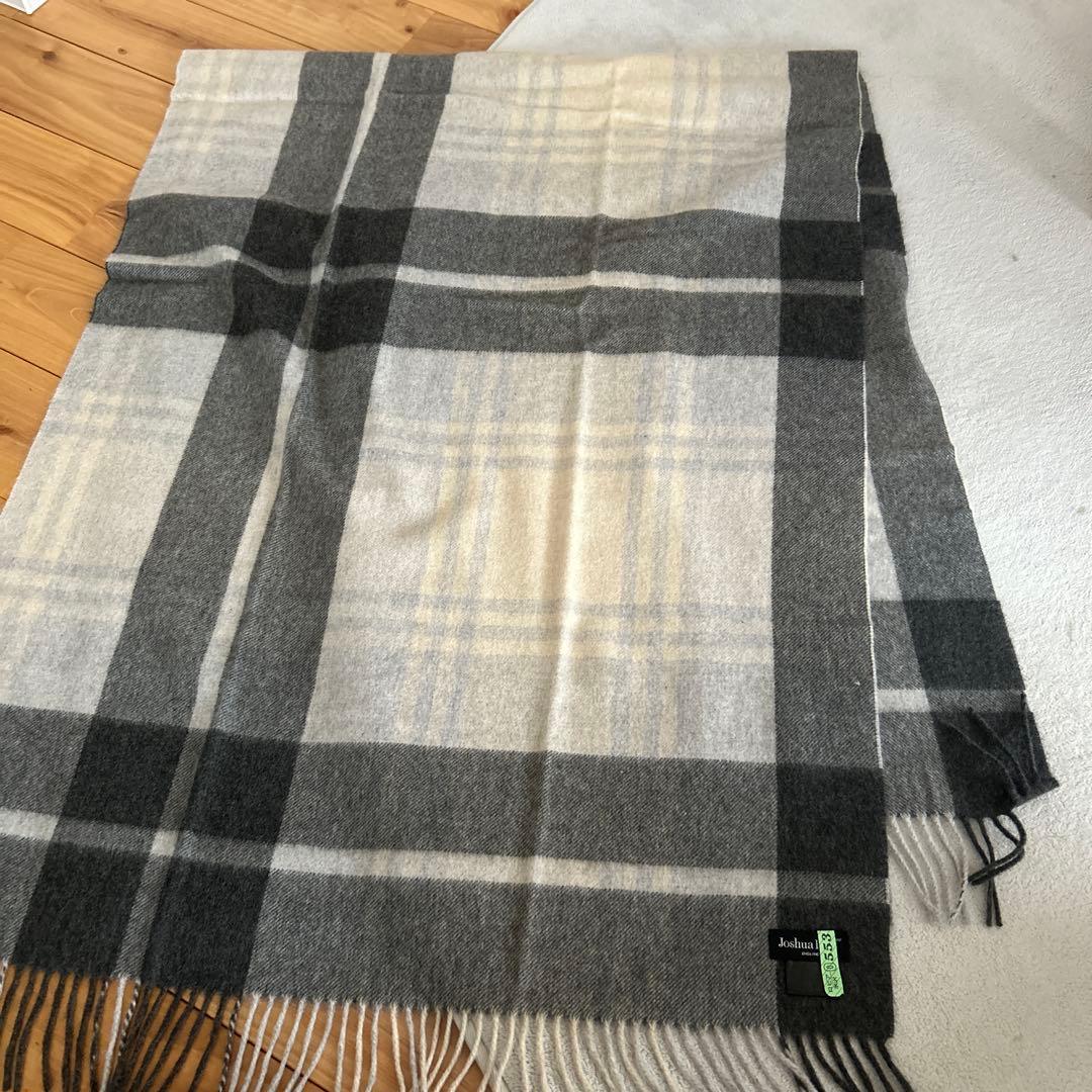 Joshua Ellis ストール