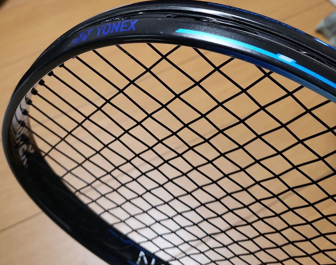 YONEX ナノフォース8Vレブ　美品