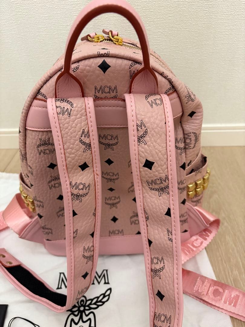 MCM ピンクリュック 美品