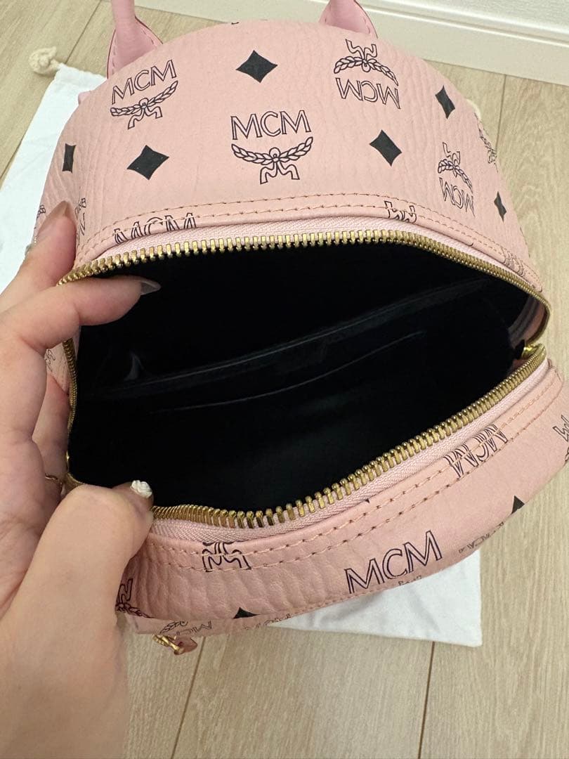 MCM ピンクリュック 美品