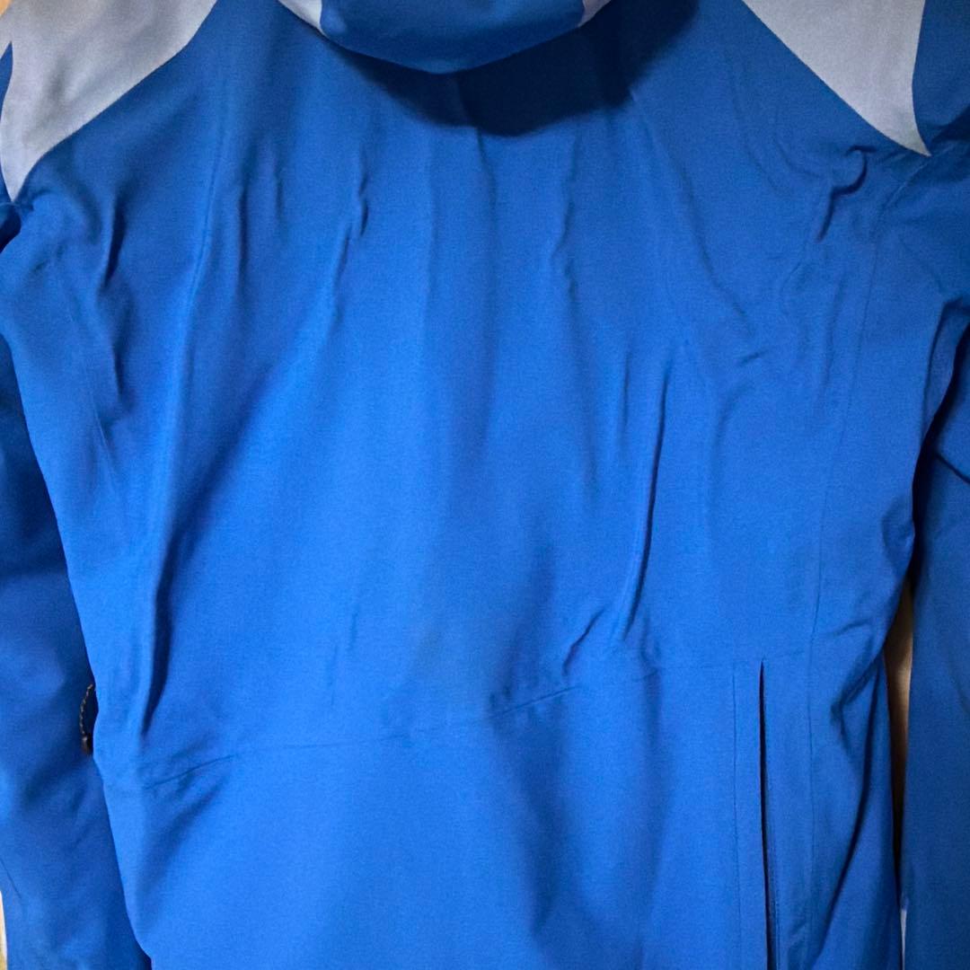 オンヨネスキーウェア 青色 フード付き