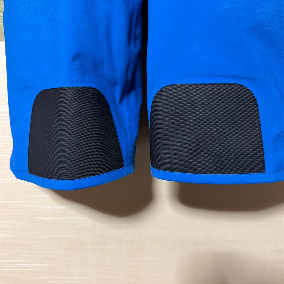 オンヨネスキーウェア 青色 フード付き