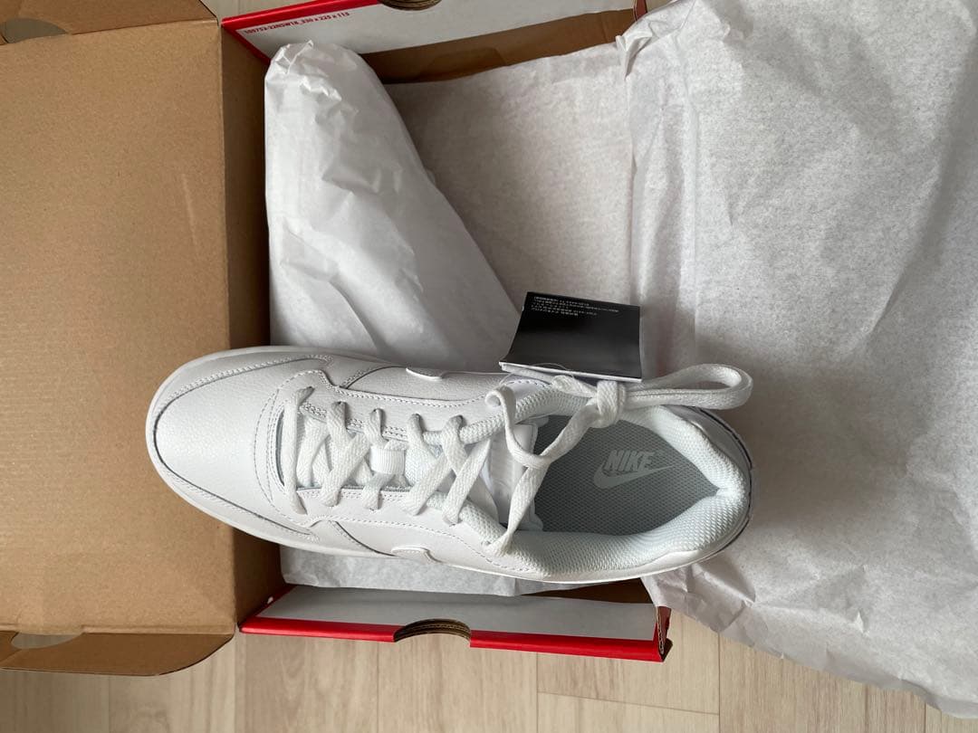 ナイキ] エバノン ロー EBERNON LOW ホワイト