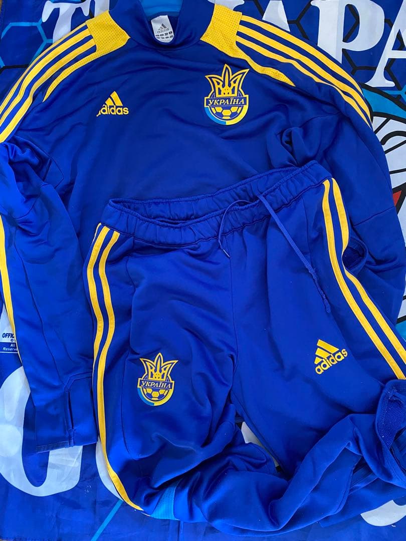 adidas 代表 上下トレーニングウェア