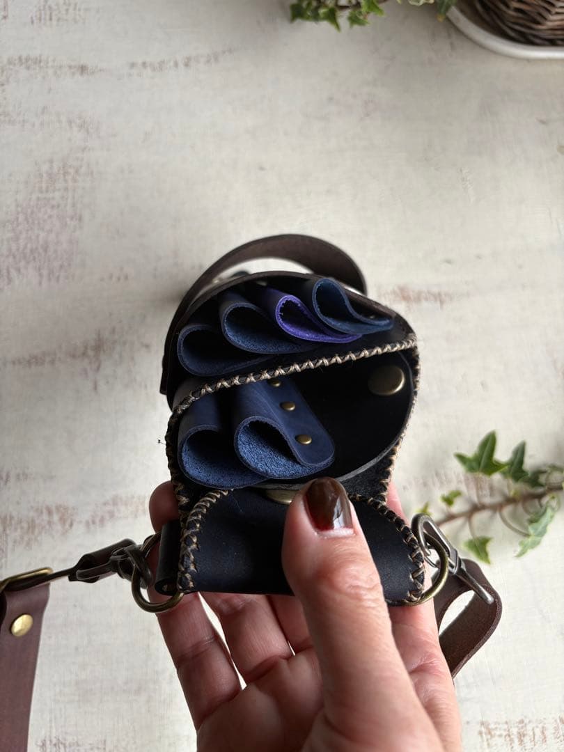 バンソン 手染めダークネイビー、ダークブラウンの男前なシザーケース