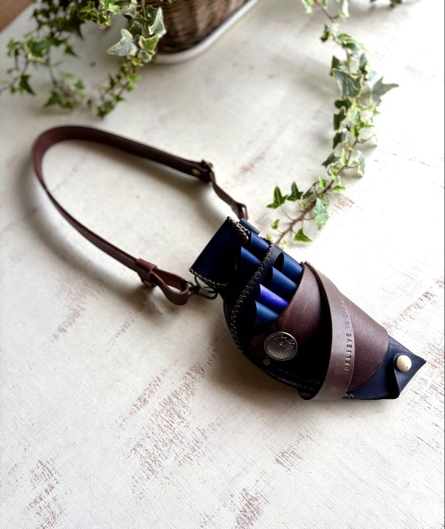 バンソン 手染めダークネイビー、ダークブラウンの男前なシザーケース