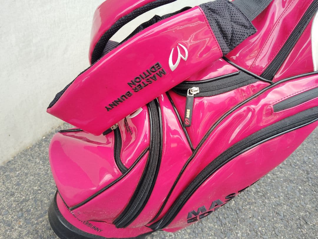 MASTER BUNNY EDITION スタンド式キャディバッグ