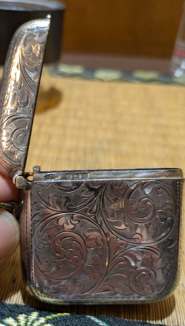 銀製アンティークケース Watson & Burns刻印入り