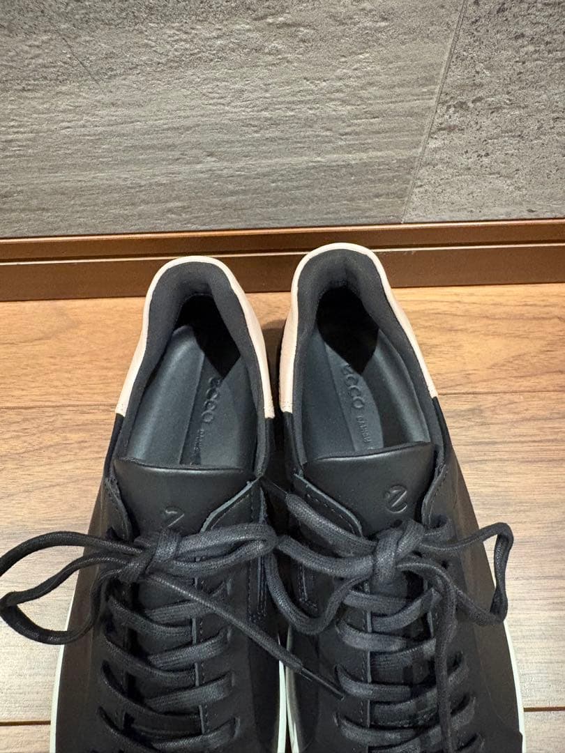 エコー ecco レザースニーカー24.5cm 新品未使用