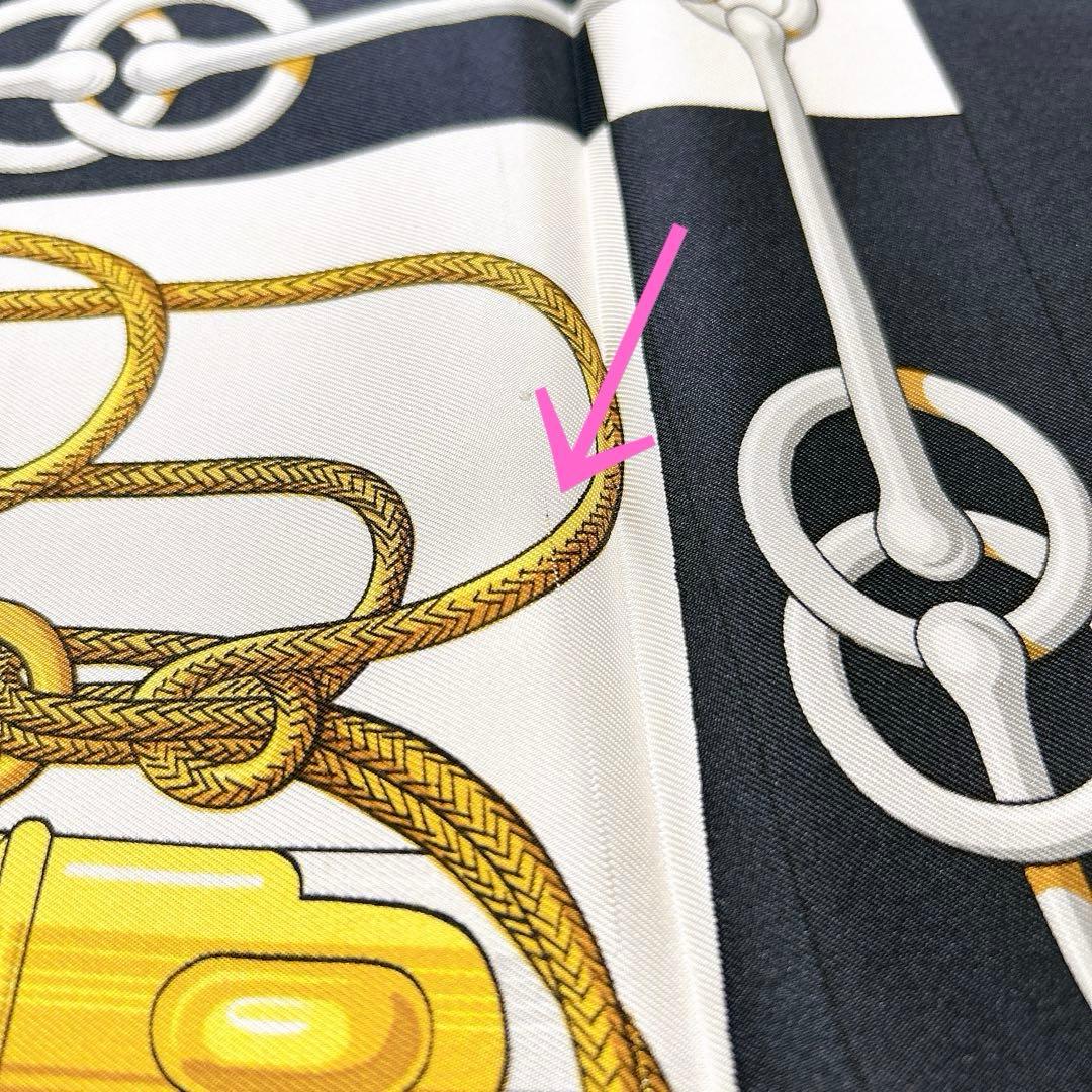 Hermès エルメス Cliquetis シルクカレ90 剣柄 黒系