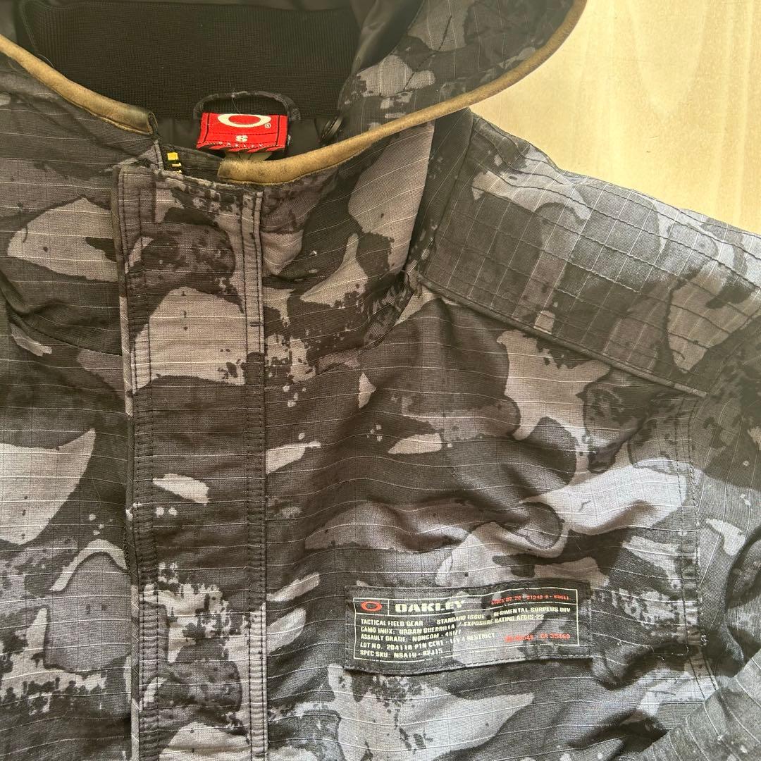 【破格】　90’s Oakley スノーボードウェア　ジャケット　L カモフラ