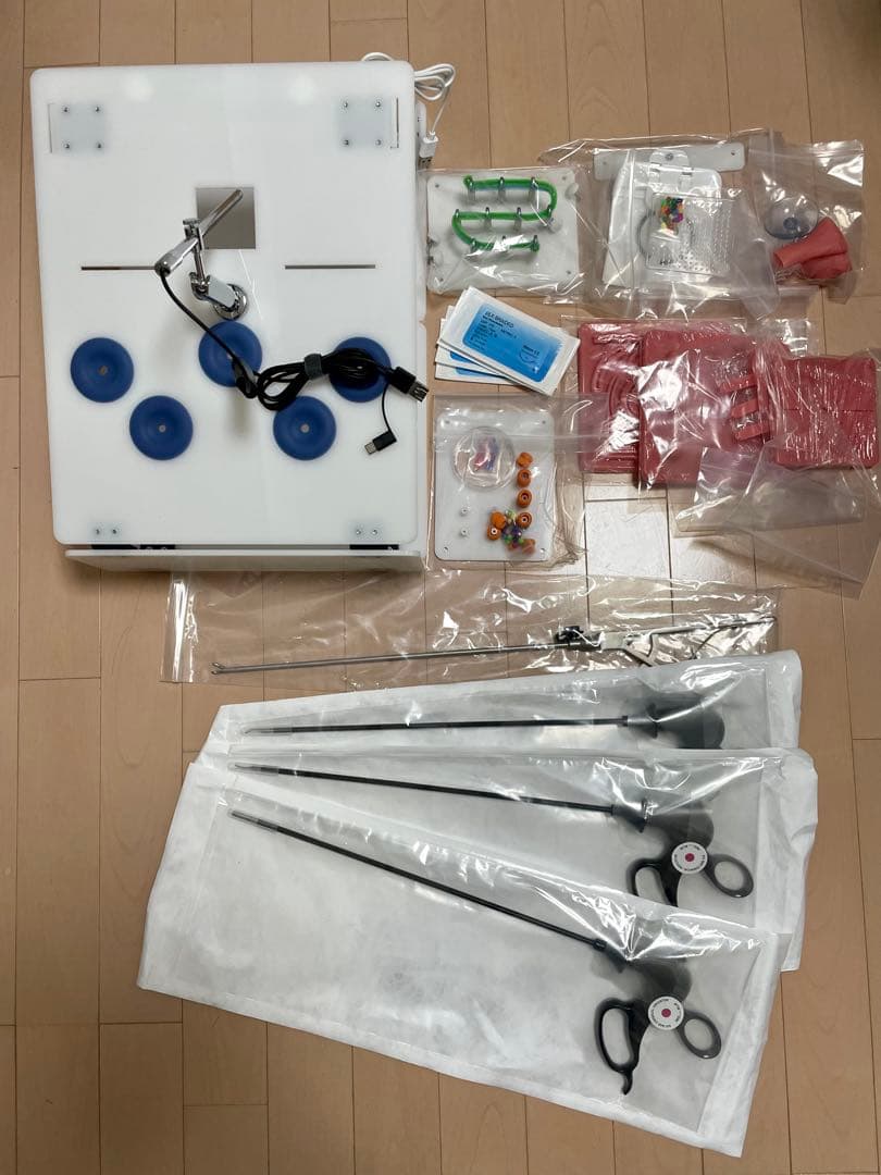 腹腔鏡手術トレーニングセット ETHICONENDPATH型鉗子セット付き - メルカリ