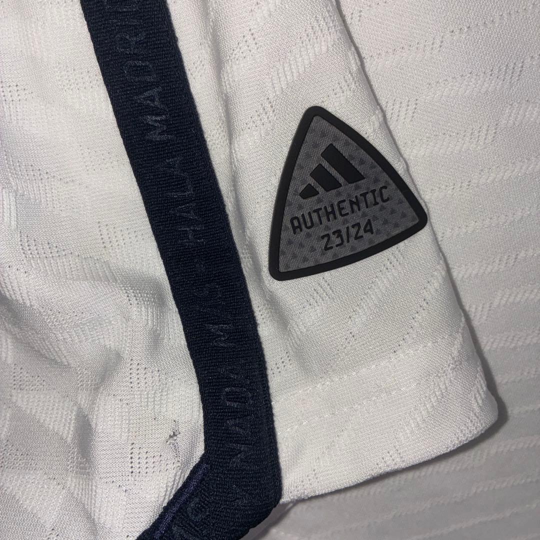 【正規品】レアル・マドリード 23/24 ホーム オーセンティック ベリンガム