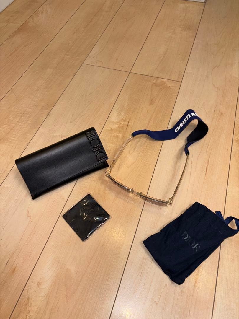 Dior クリアフレーム ブラウンレンズ サングラス