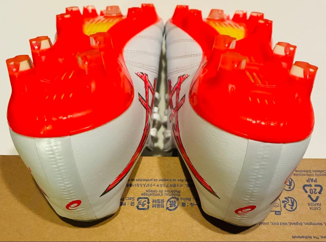 アシックスDS LIGHT X-FLY PRO 3 グリップソックス付き