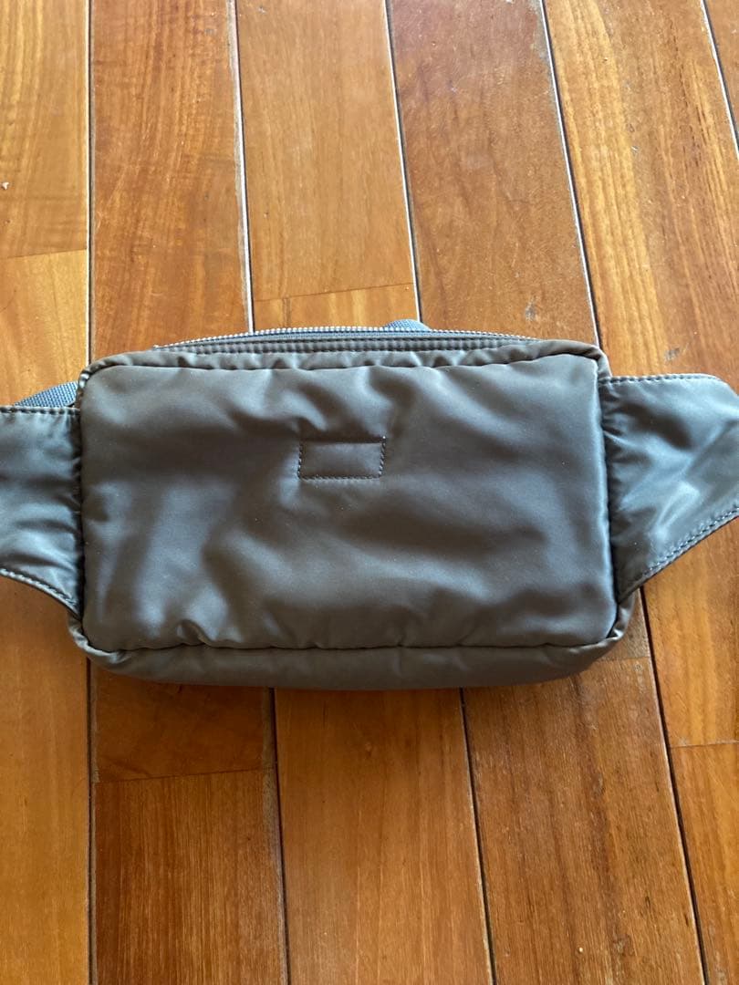 廃盤品 PORTER ポーター タンカー ボディバッグ シルバーグレー