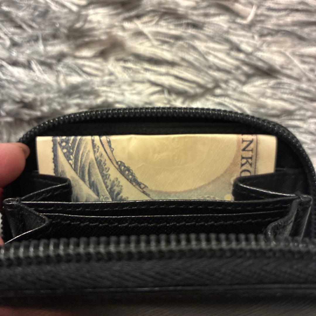 PRADA ブラック 二つ折り財布 ケース